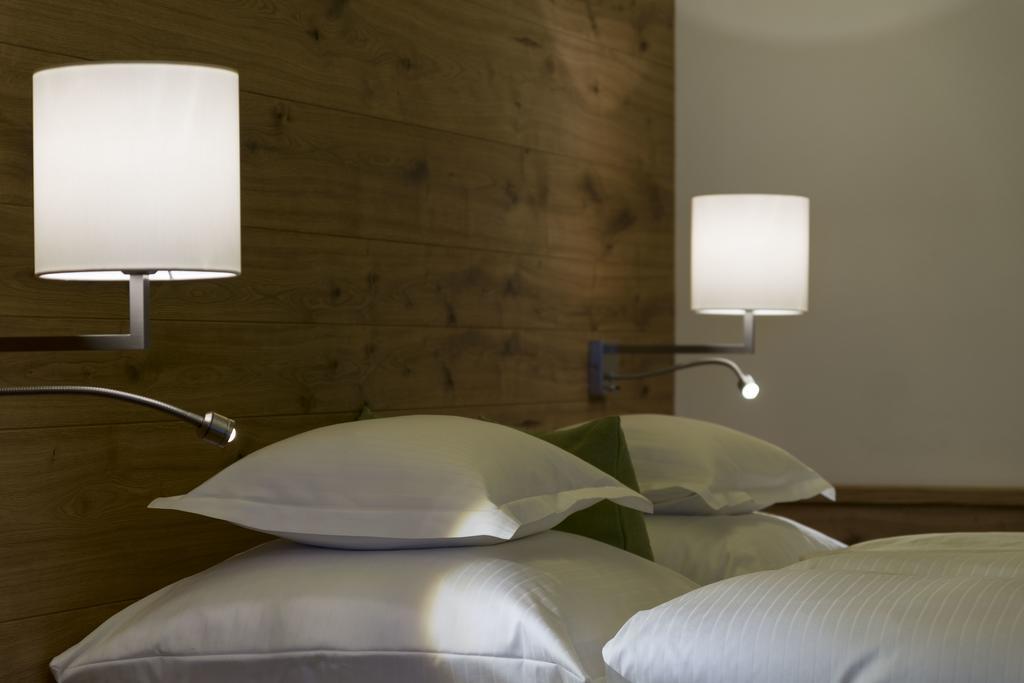 Hotel Garni Panorama Lech am Arlberg Room photo